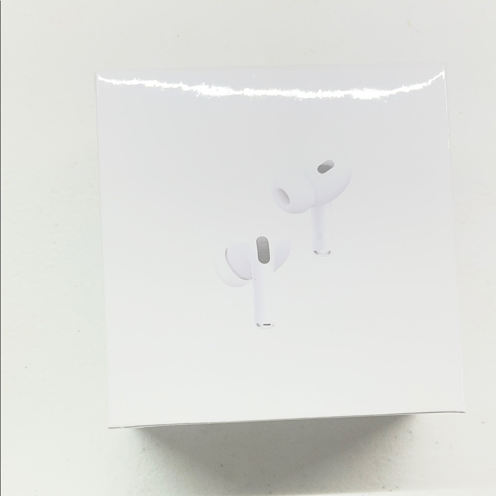 Apple AirPods Pro Wireless Earbuds - White